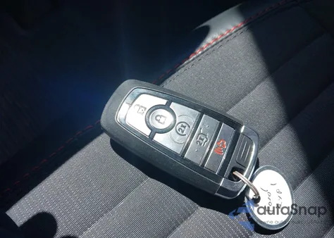 2025 Ford Explorer St-Line from USA, damaged, VIN 1FMUK8KH3SGB21320